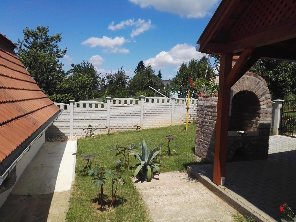 Agávé Apartman Sárvár Exterior foto