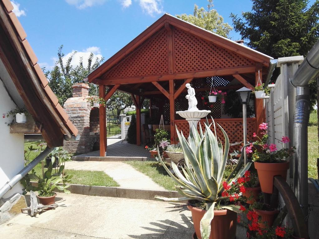Agávé Apartman Sárvár Exterior foto